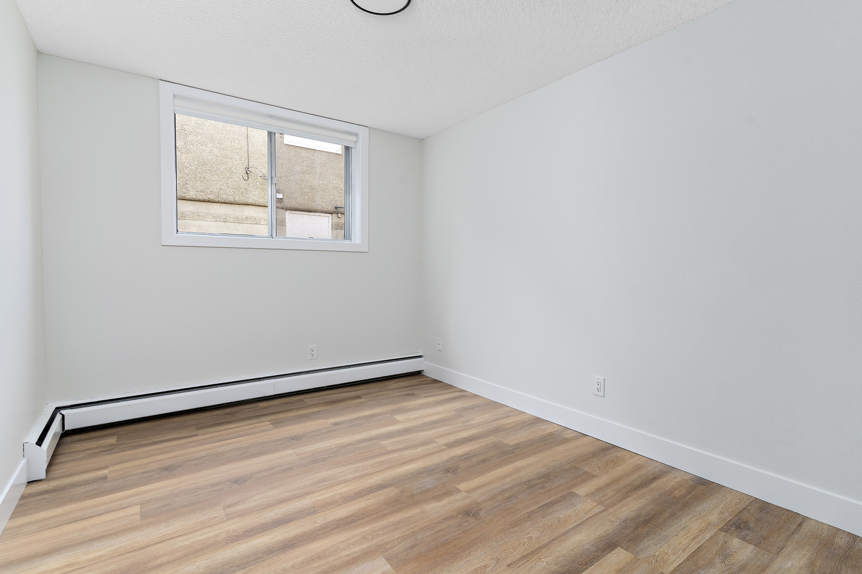 Parklane Manor Apartments – 114 Street NW - Photo 10