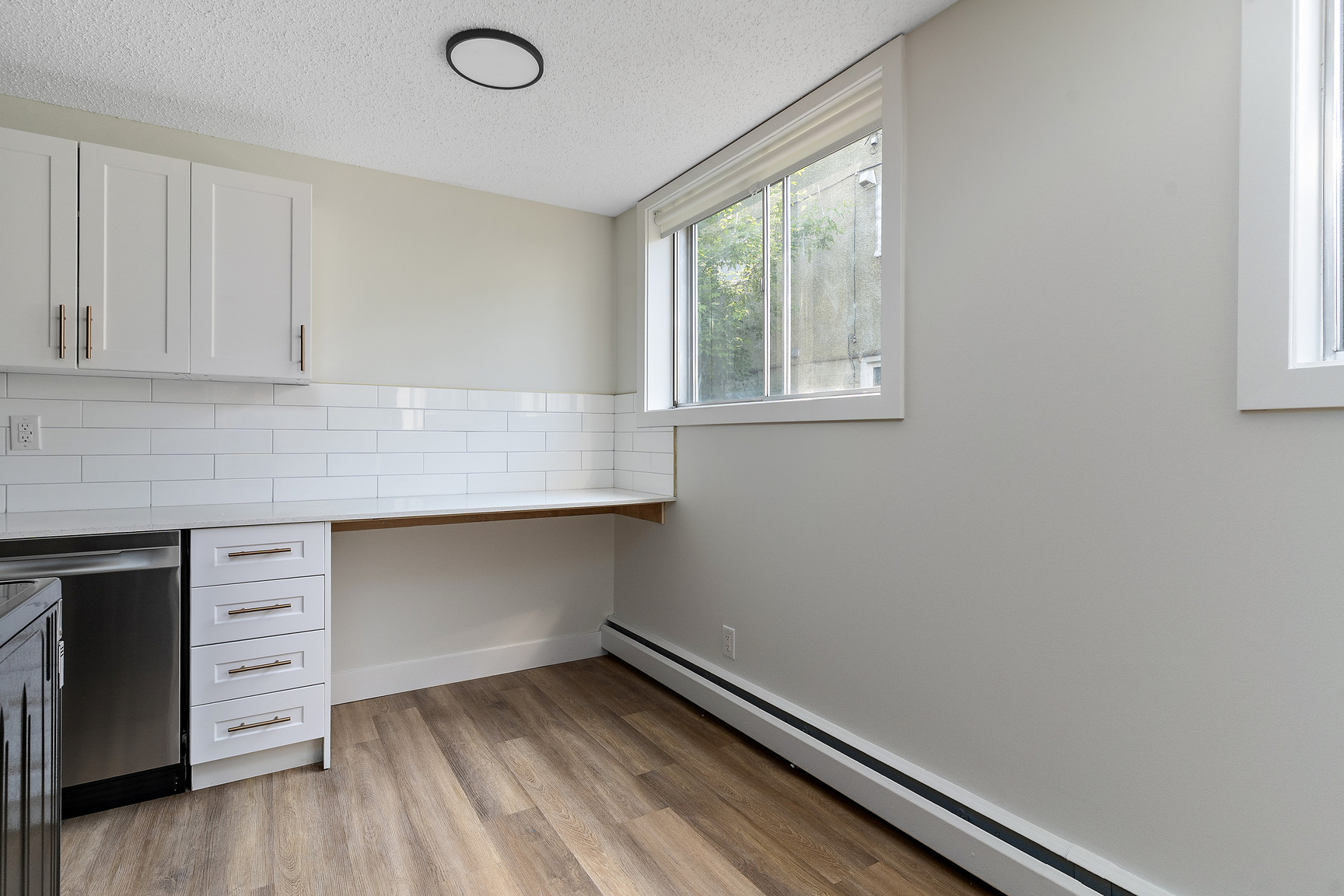Parklane Manor Apartments – 114 Street NW - Photo 11