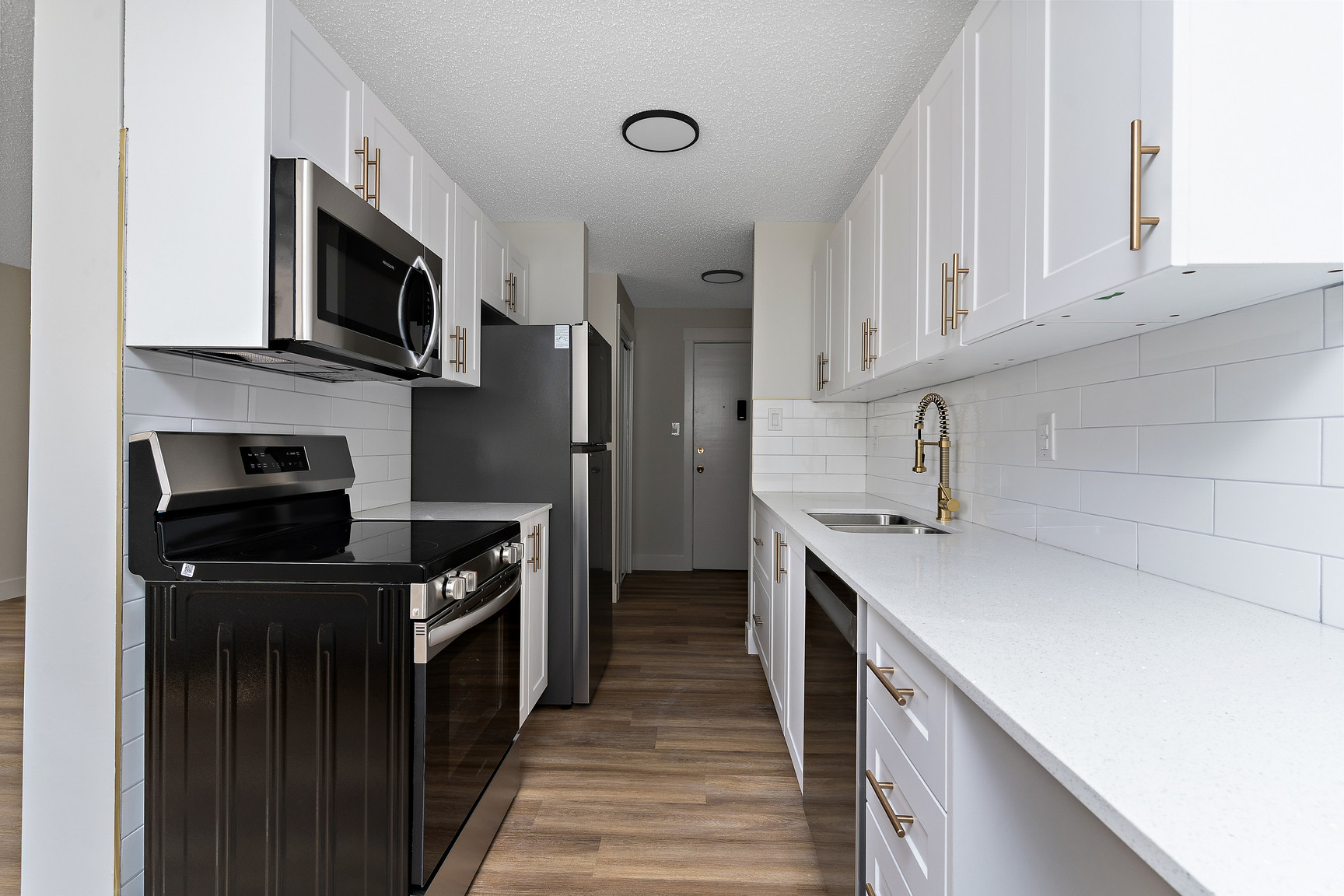 Parklane Manor Apartments – 114 Street NW - Photo 13