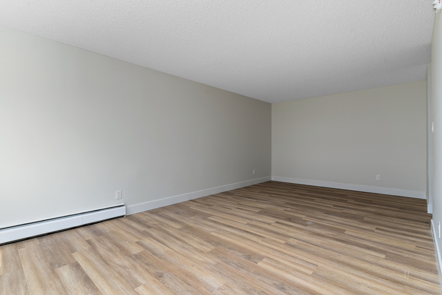 Parklane Manor Apartments – 114 Street NW - Photo 20