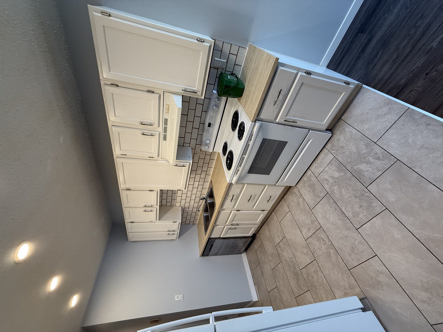 Eastwood Living - Photo 15