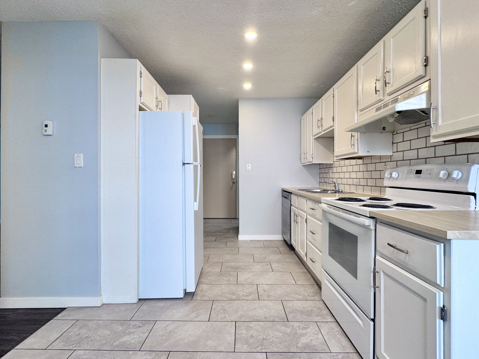Eastwood Living - Photo 59