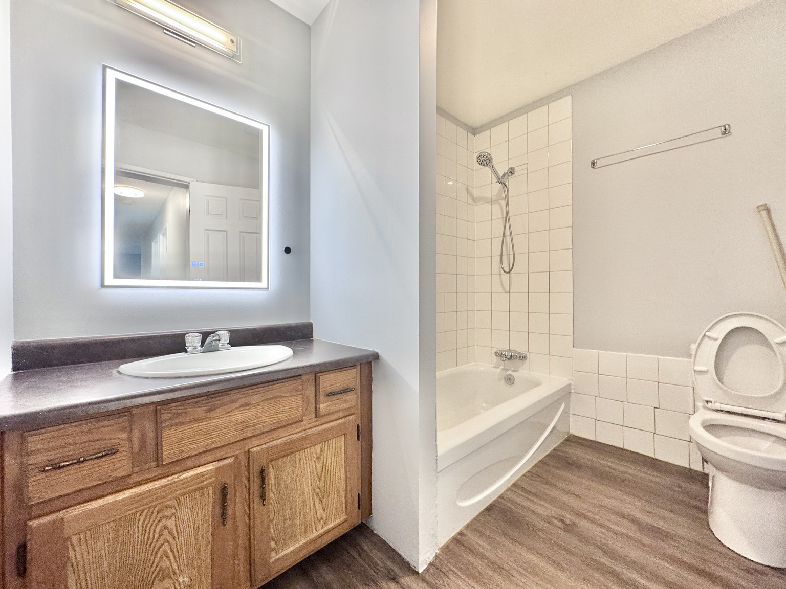 Eastwood Living - Photo 76
