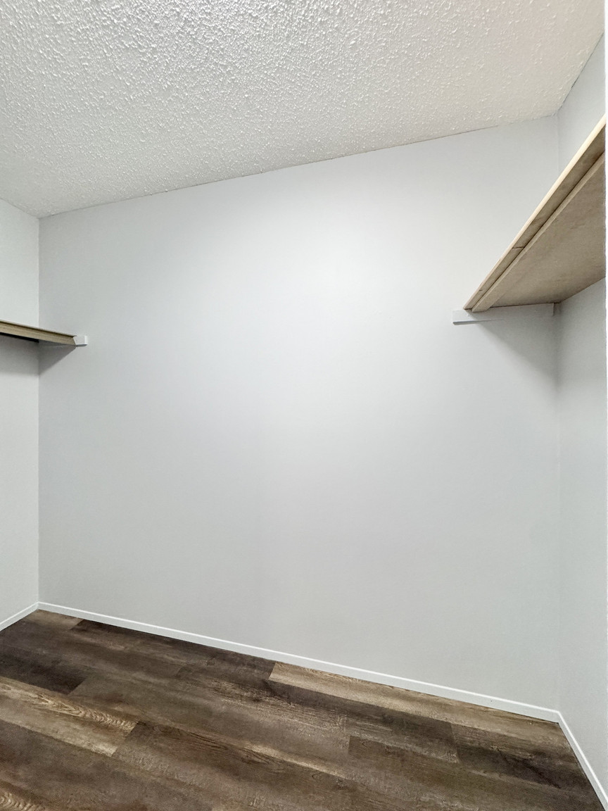 Eastwood Living - Photo 80
