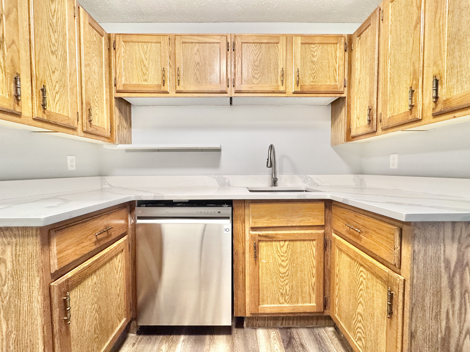 Eastwood Living - Photo 82