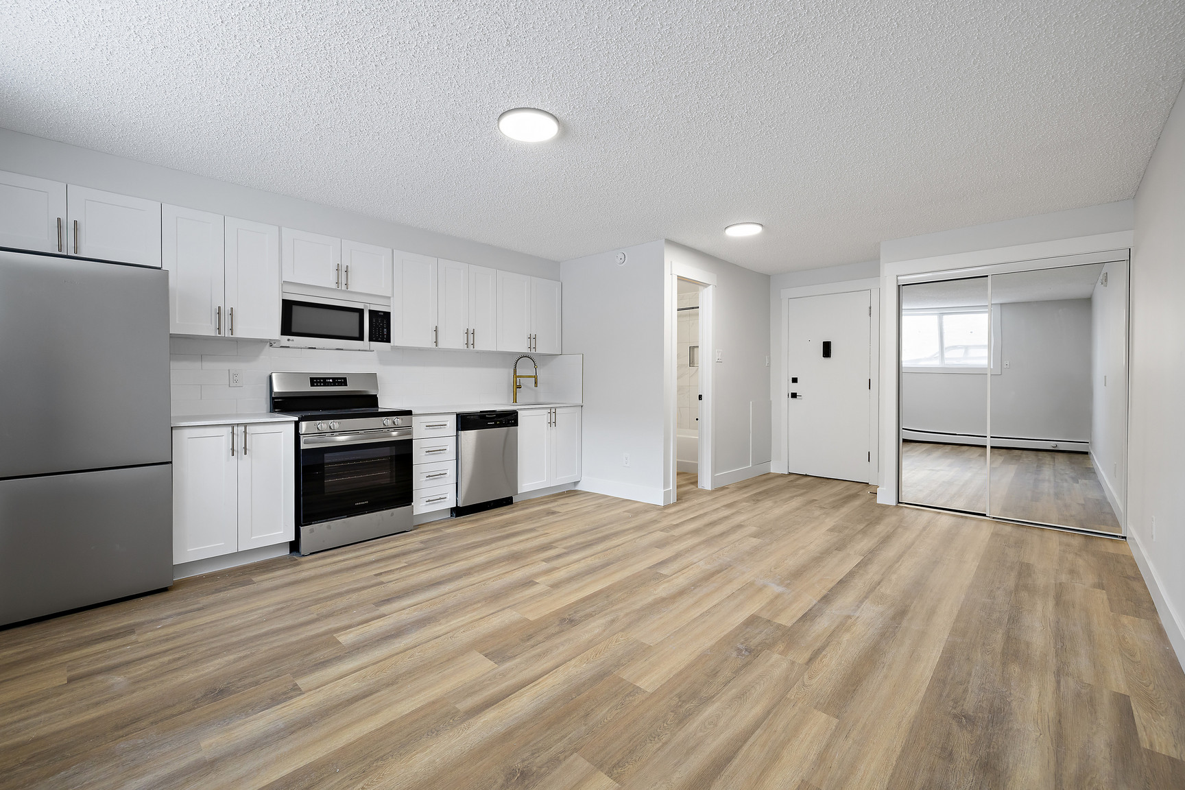 Parklane Manor Apartments – 114 Street NW - Photo 105