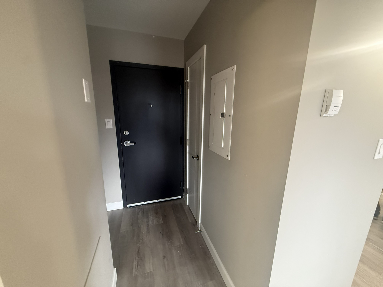 Sierra Place LIMITED TIME: 1 MONTH FREE + FREE EARLY MOVE-IN!  - Photo 10