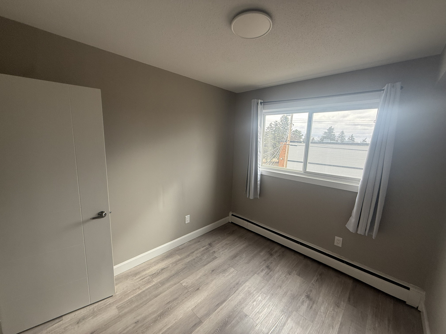 Sierra Place LIMITED TIME: 1 MONTH FREE + FREE EARLY MOVE-IN!  - Photo 19