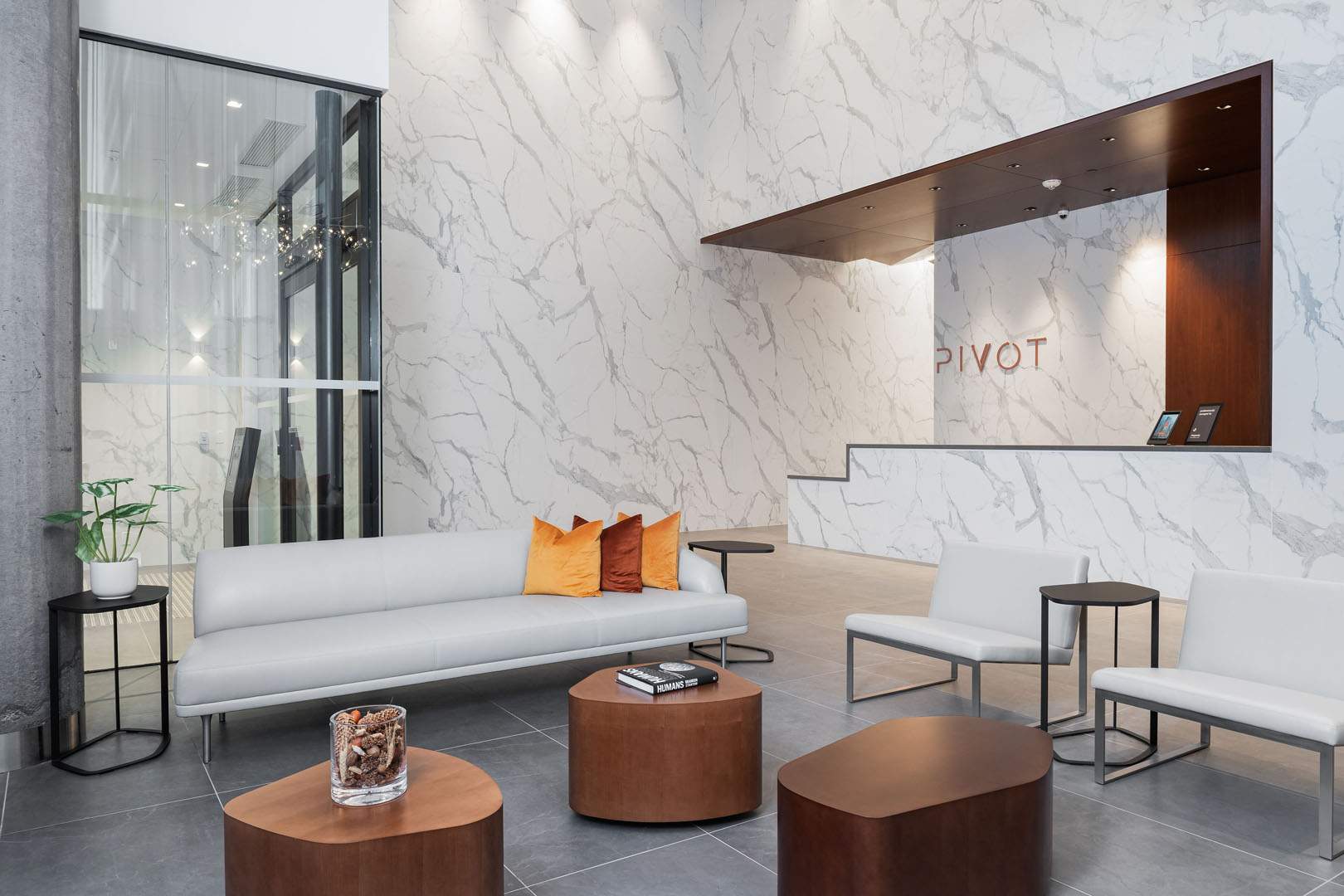 Pivot - Photo 22