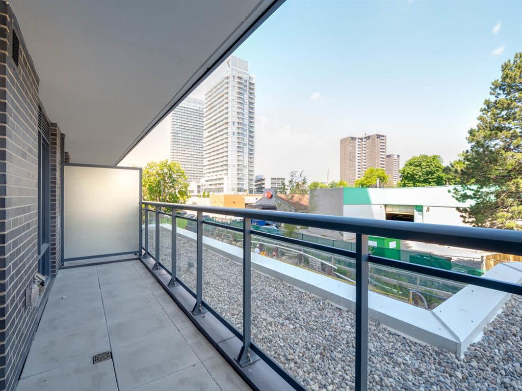 Parkside Square - Photo 27