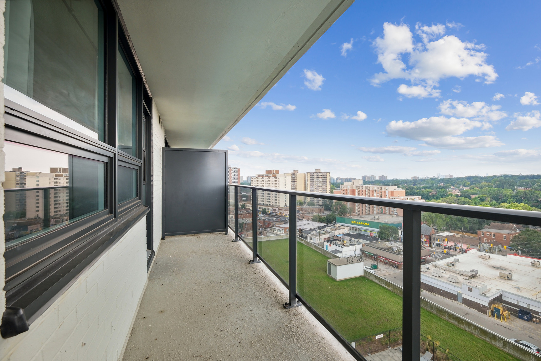 The Residence at Weston - Photo 11