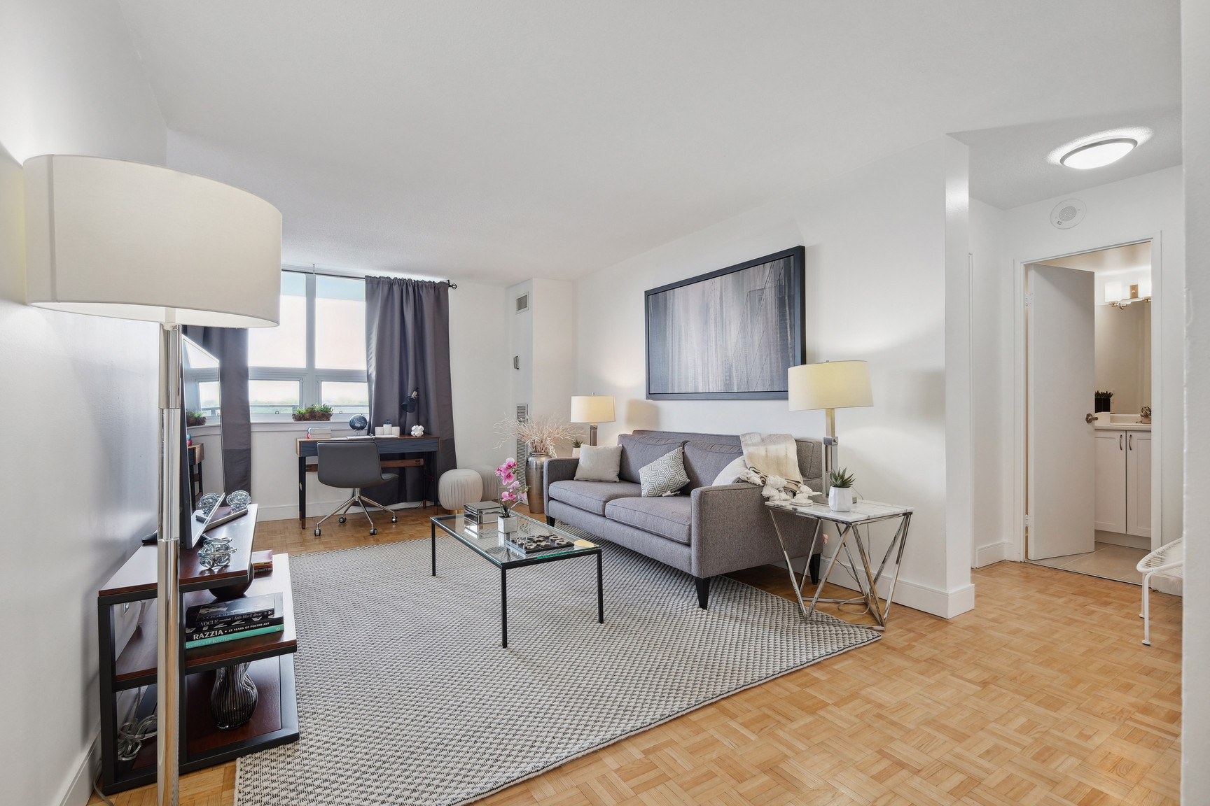 The Residence at Weston - Photo 2
