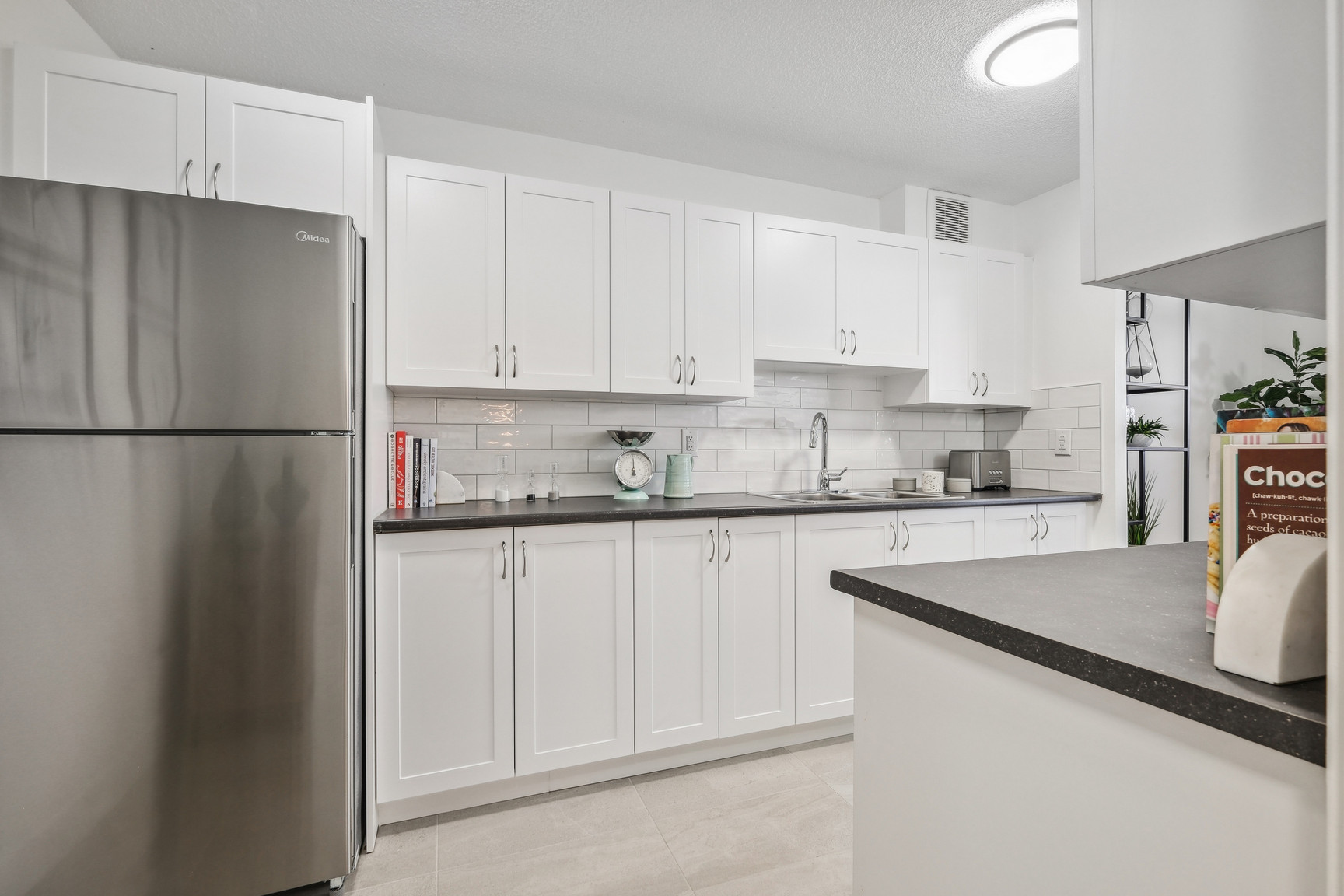 The Residence at Weston - Photo 5
