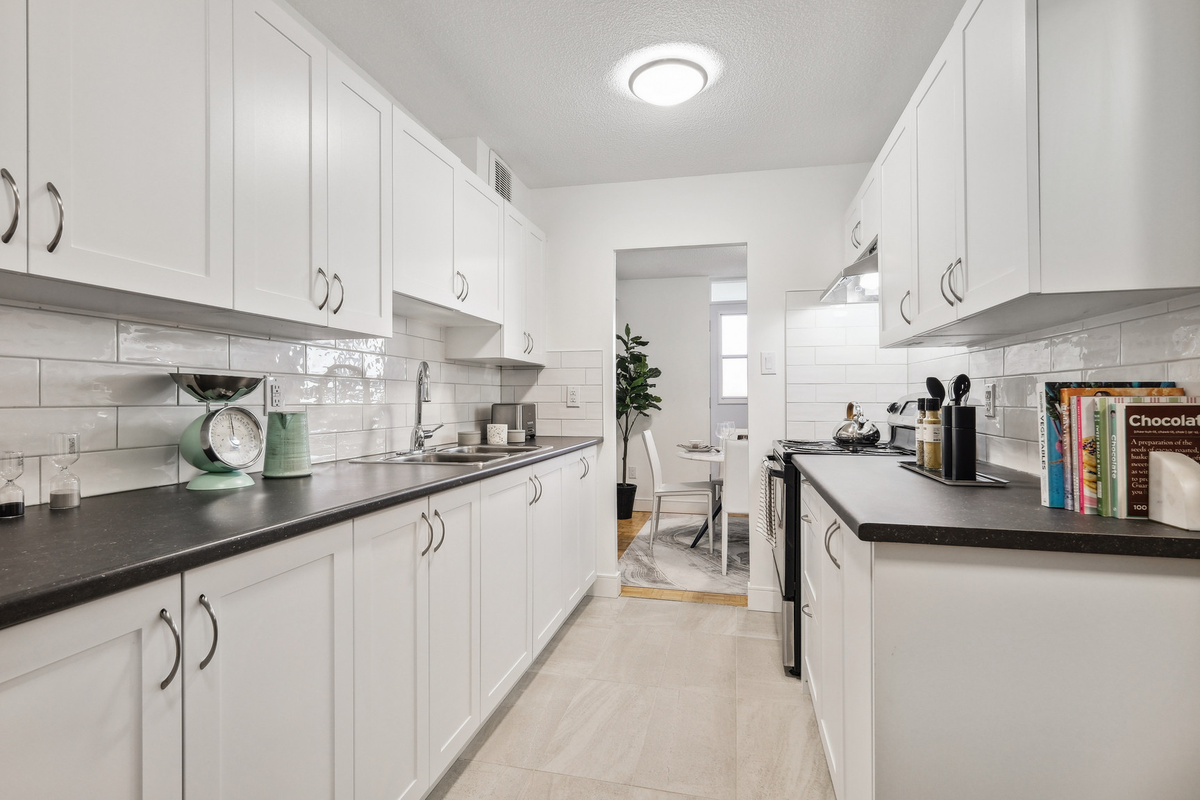 The Residence at Weston - Photo 6