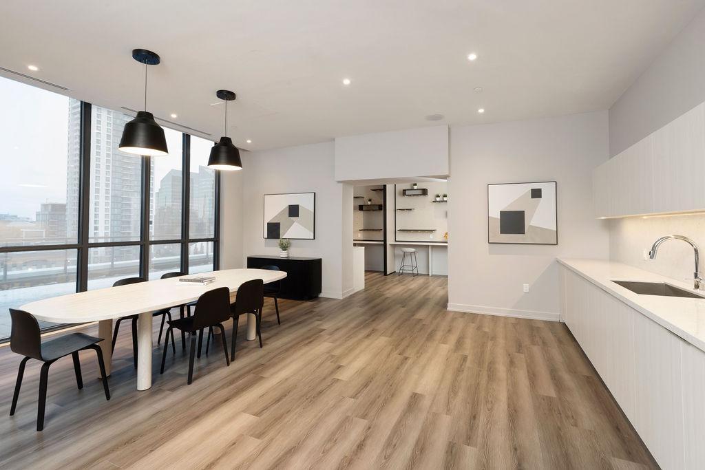 Parkside Square - Photo 31