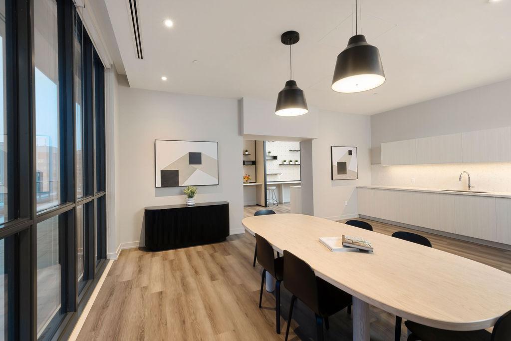 Parkside Square - Photo 32