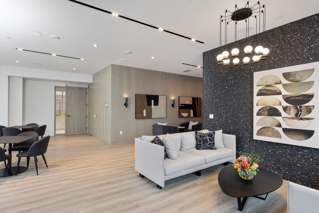 Parkside Square - Photo 40