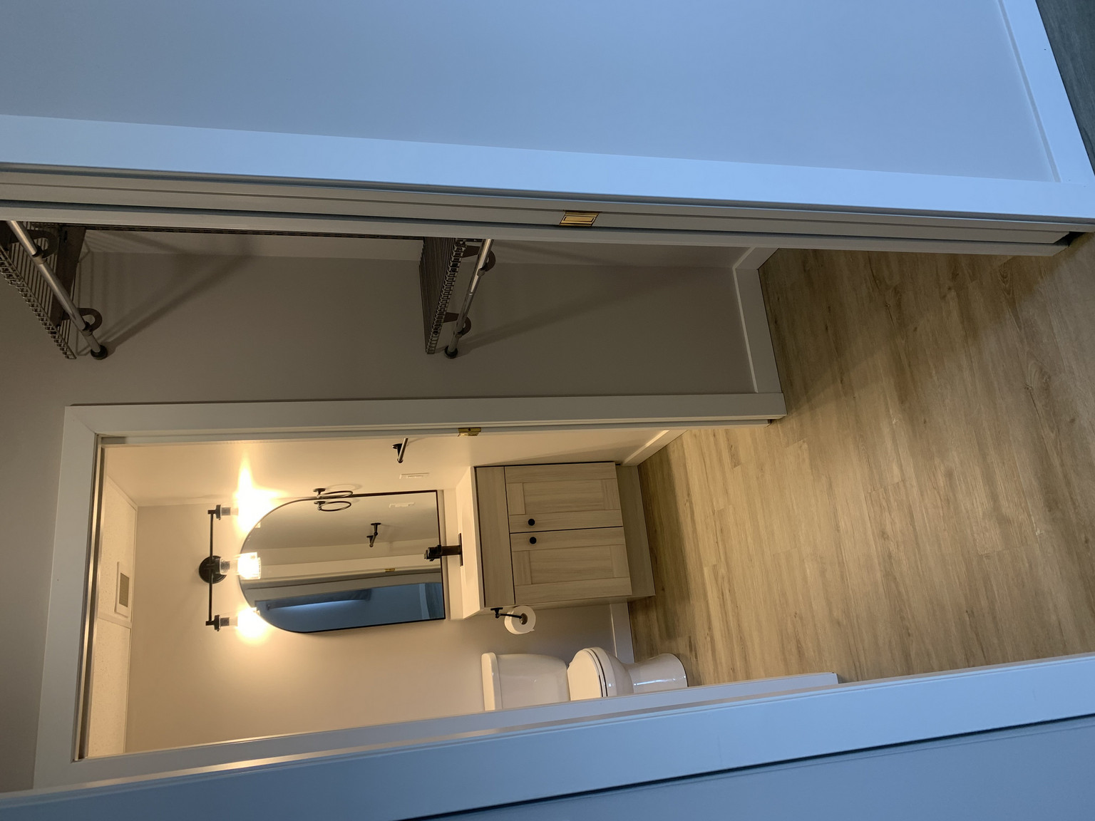 293 Edison - 2 bed, 1.5 bath top floor condo - Photo 29