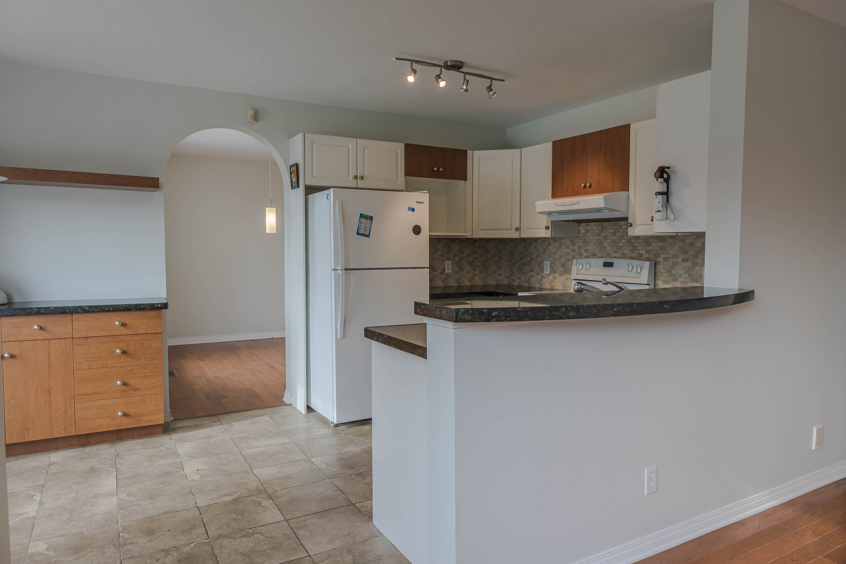 132 Invermere Street - Photo 10