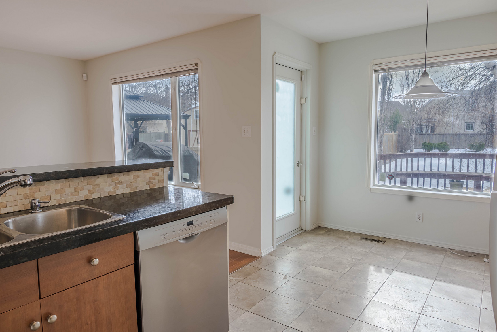 132 Invermere Street - Photo 12