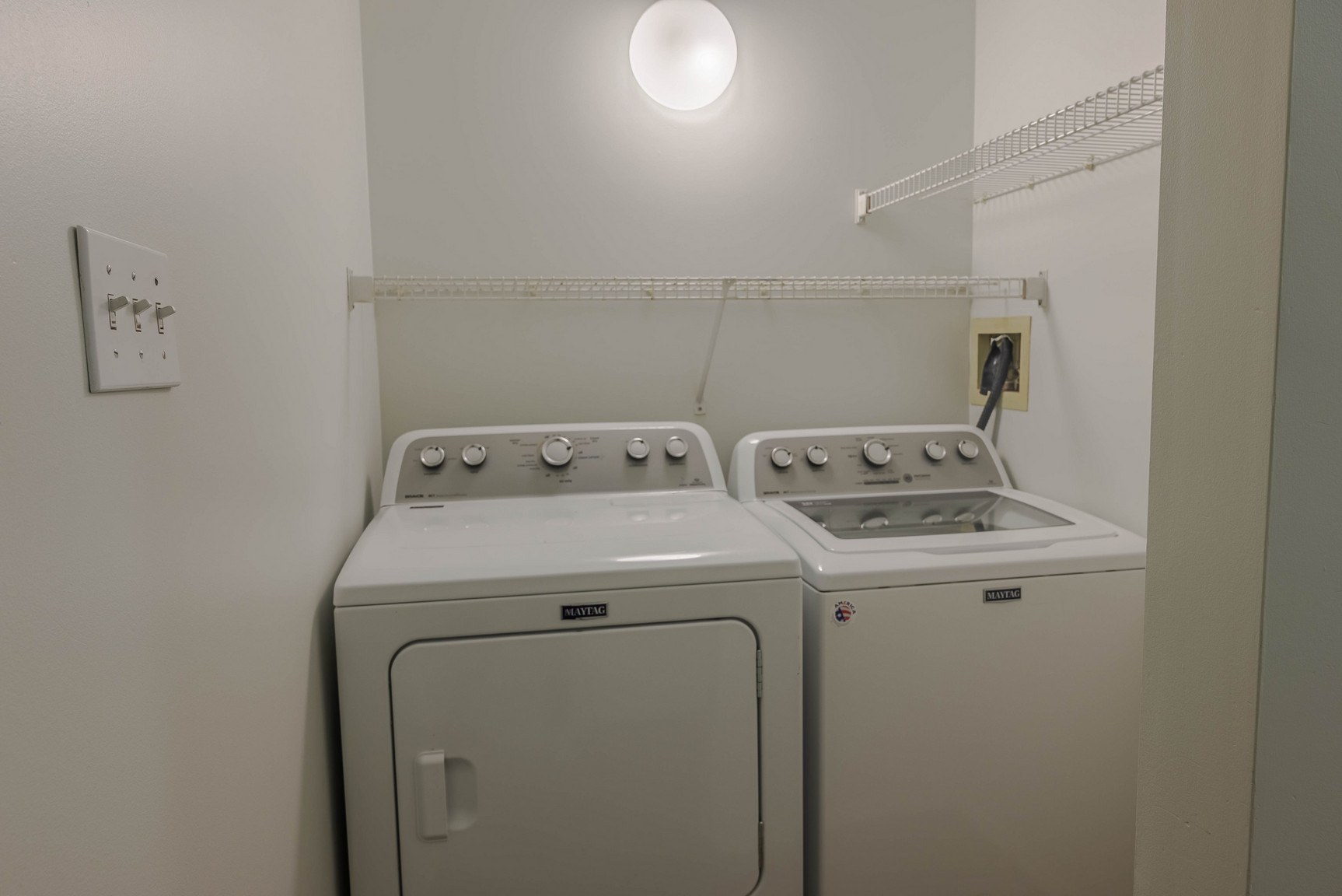 132 Invermere Street - Photo 18