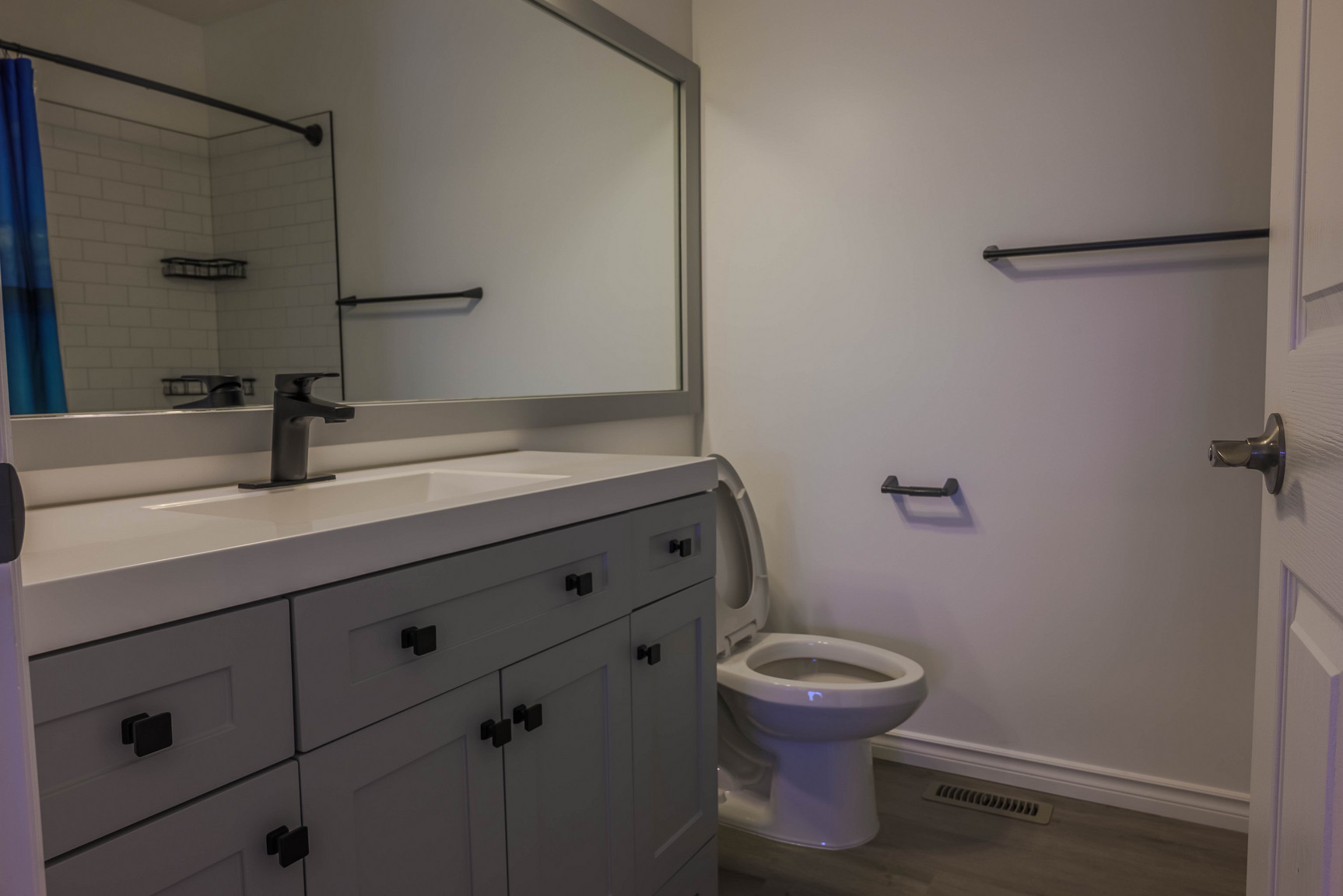 132 Invermere Street - Photo 30