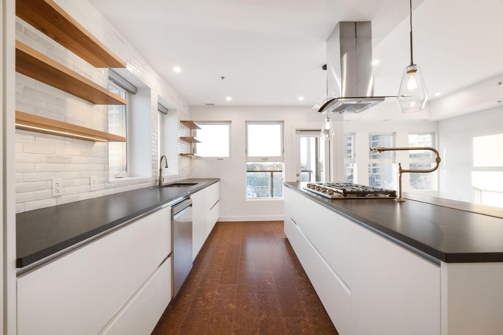 260 Wellington Crescent - Photo 22