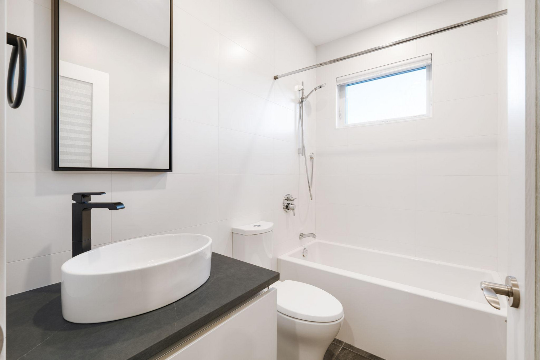 260 Wellington Crescent - Photo 46
