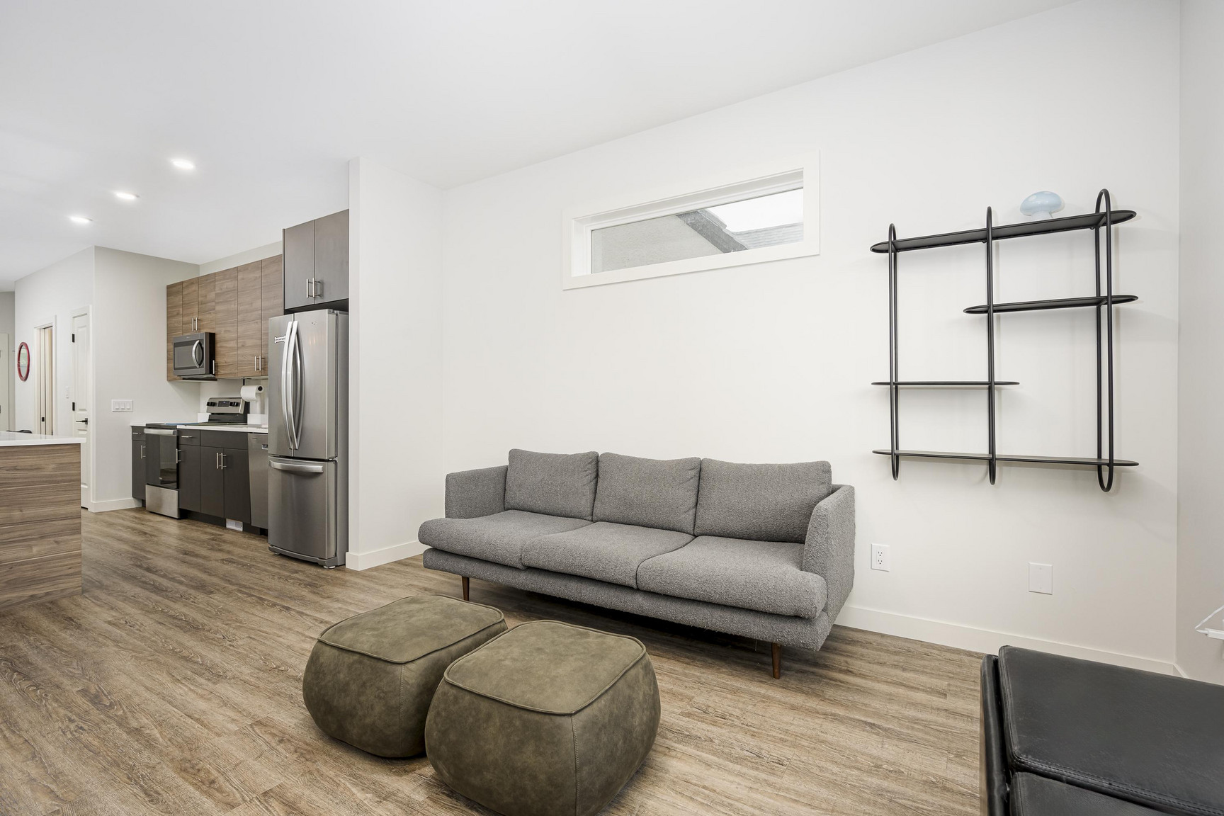 1036 Clarence Avenue - Photo 16
