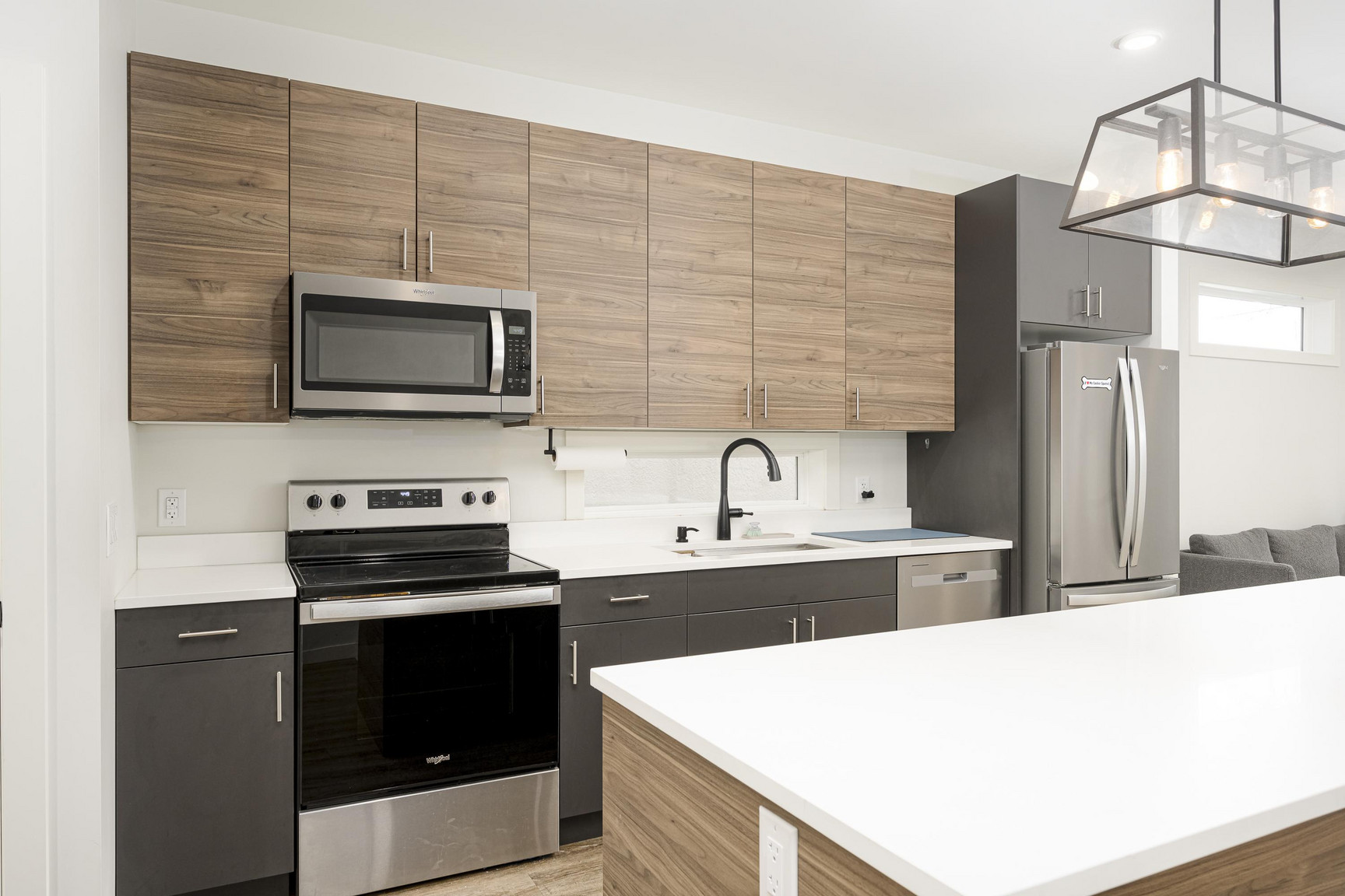1036 Clarence Avenue - Photo 10