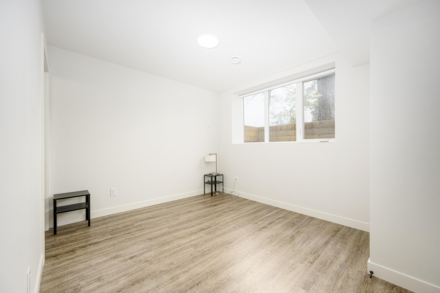 1036 Clarence Avenue - Photo 38