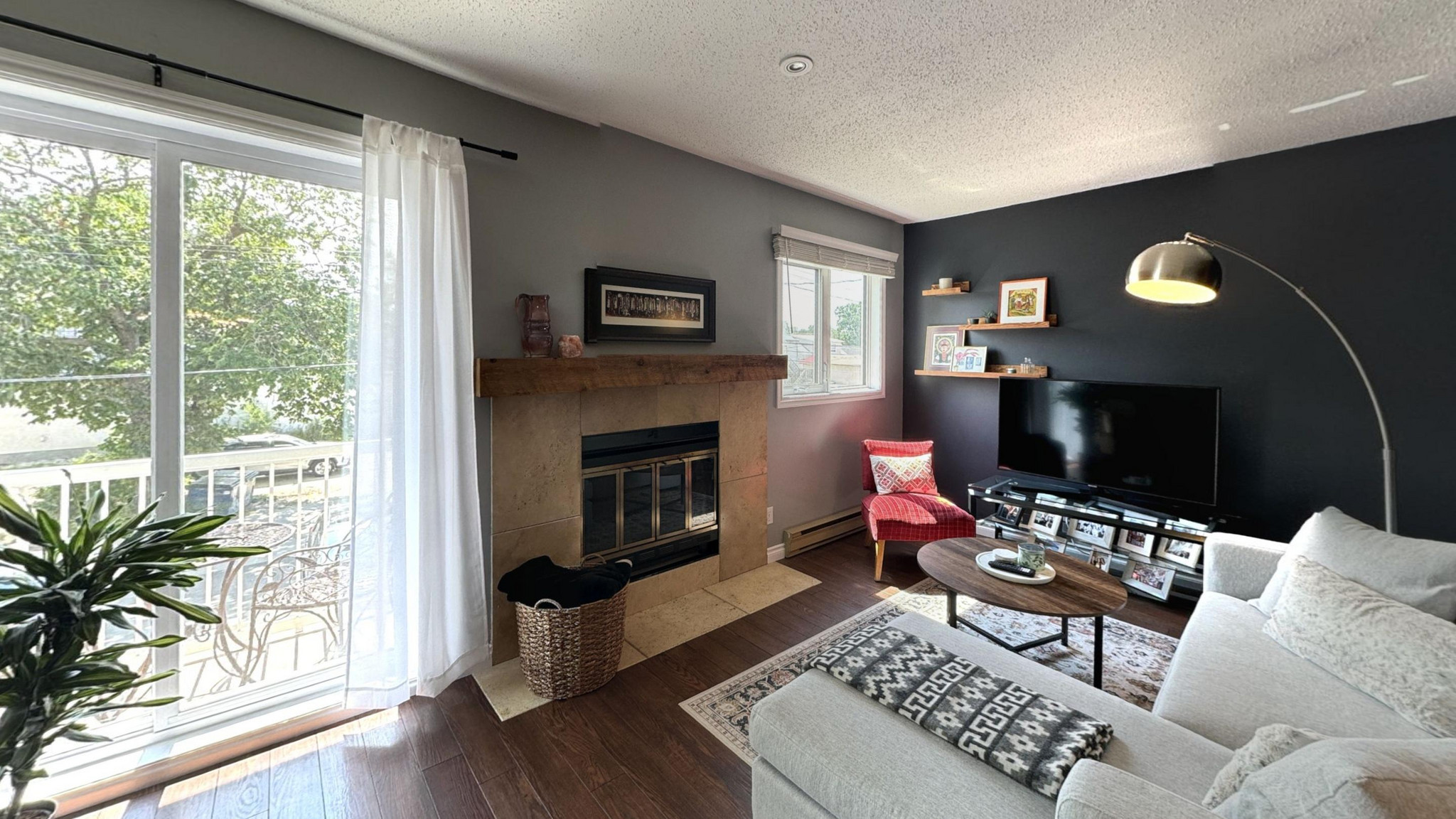 E-220 Goulet Street - Photo 6