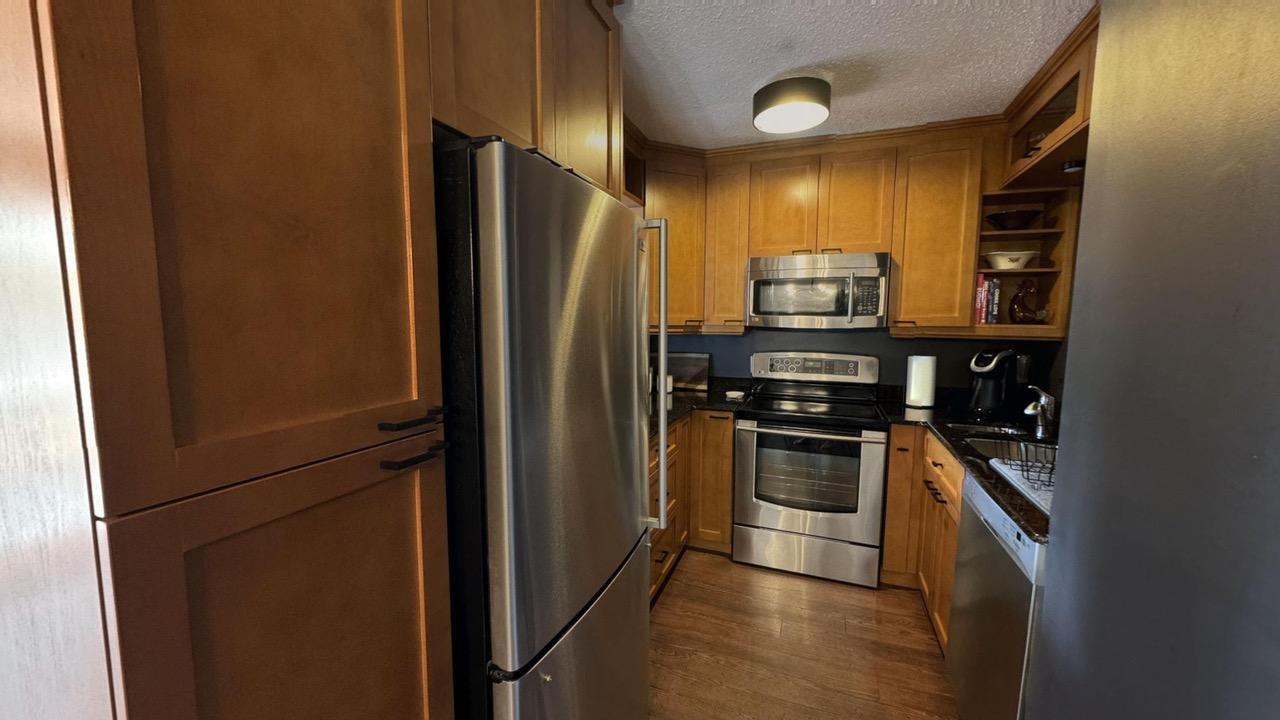 E-220 Goulet Street - Photo 14