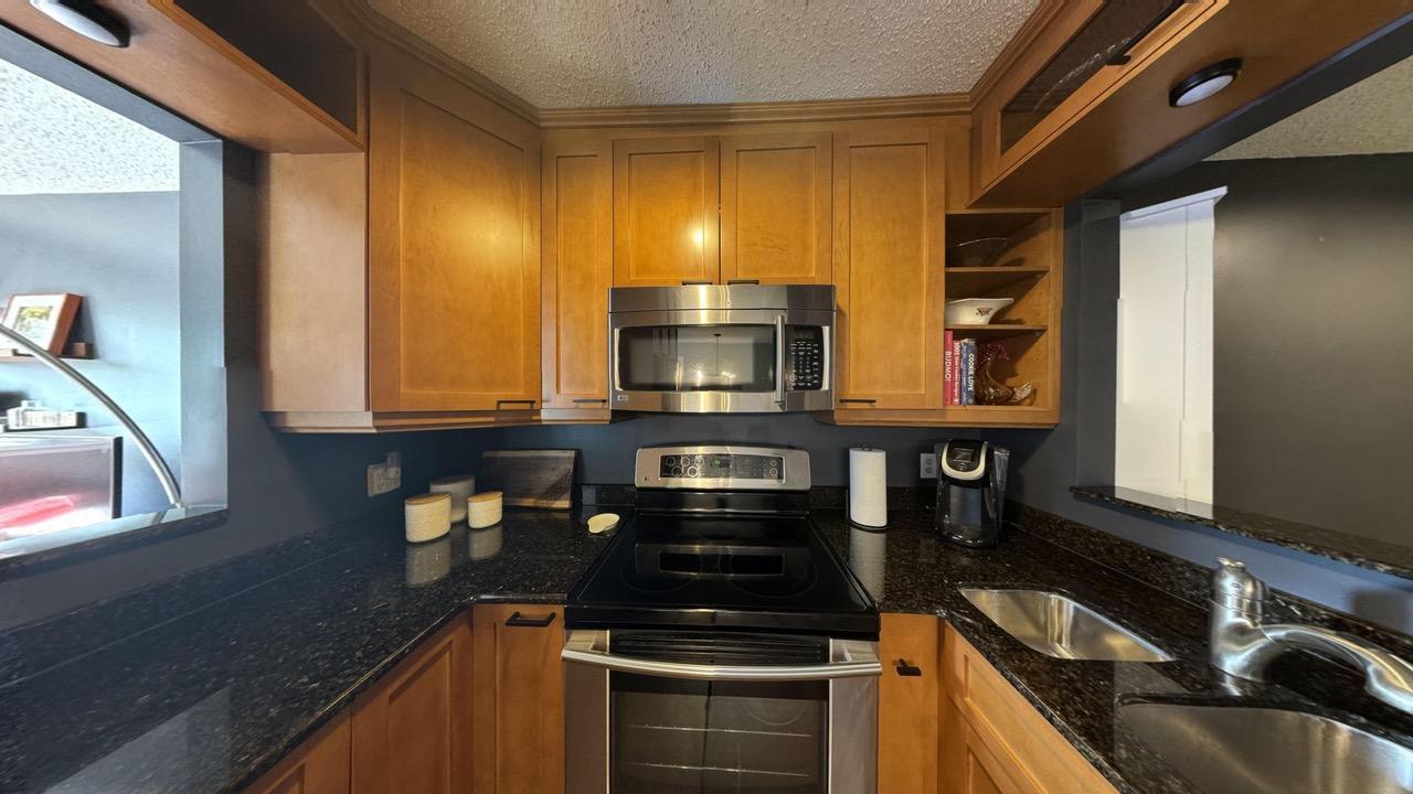 E-220 Goulet Street - Photo 16