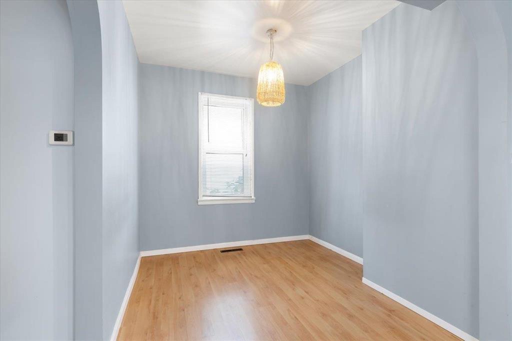 694 Valour Road - Photo 22
