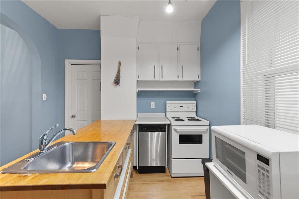 694 Valour Road - Photo 8