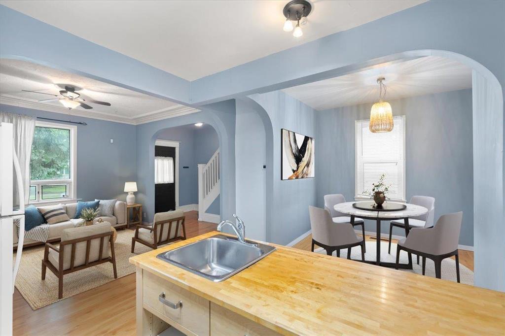 694 Valour Road - Photo 10