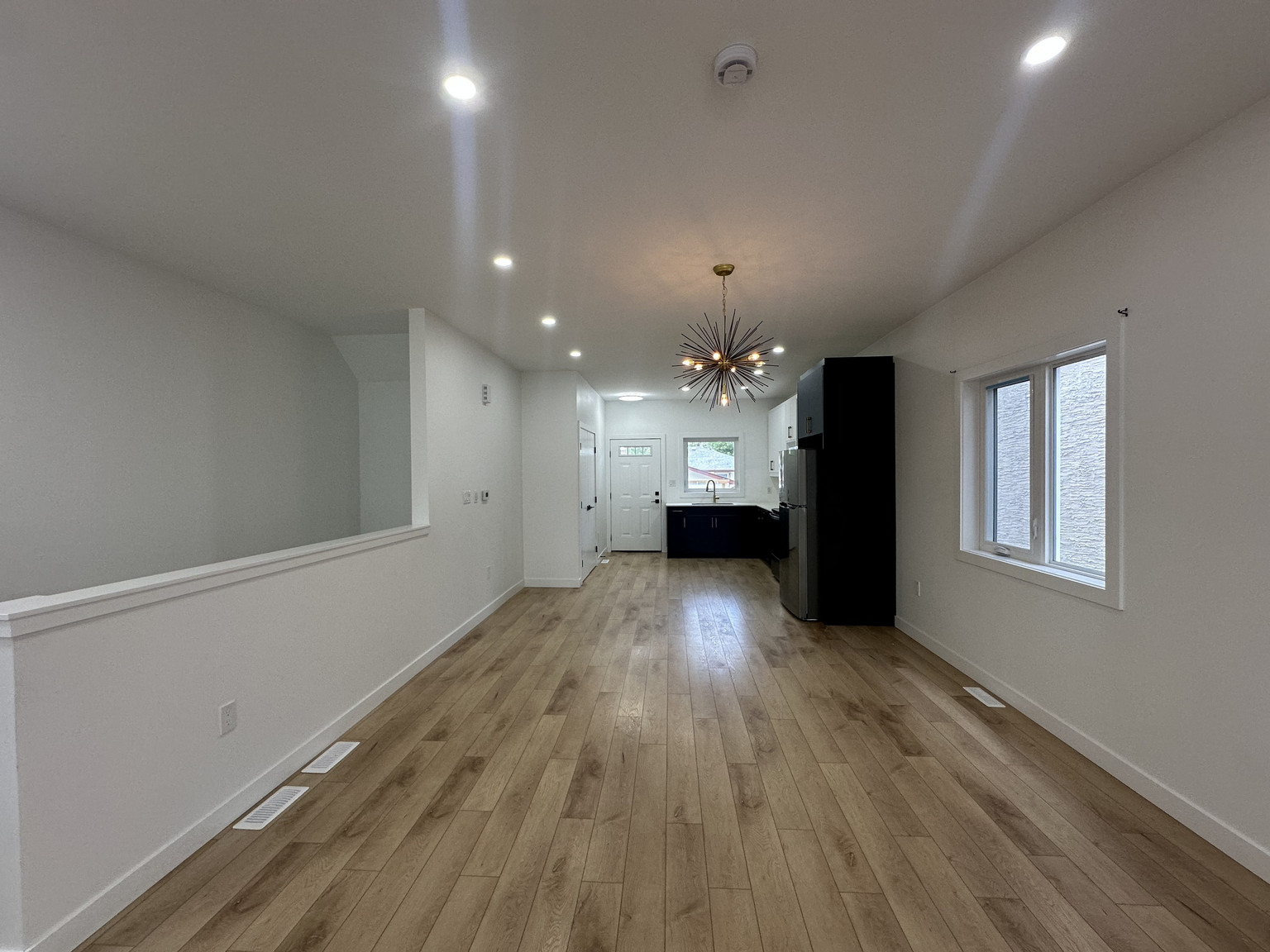 750 Moncton Avenue - Photo 10