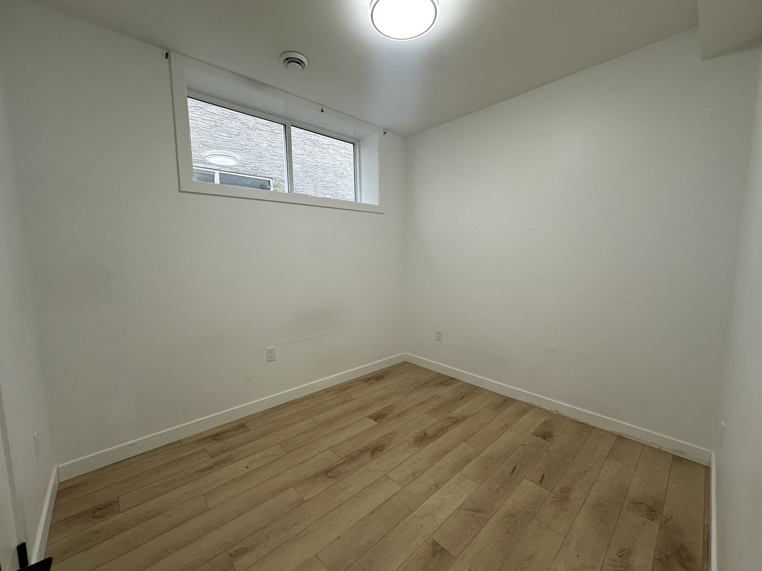 750 Moncton Avenue - Photo 26