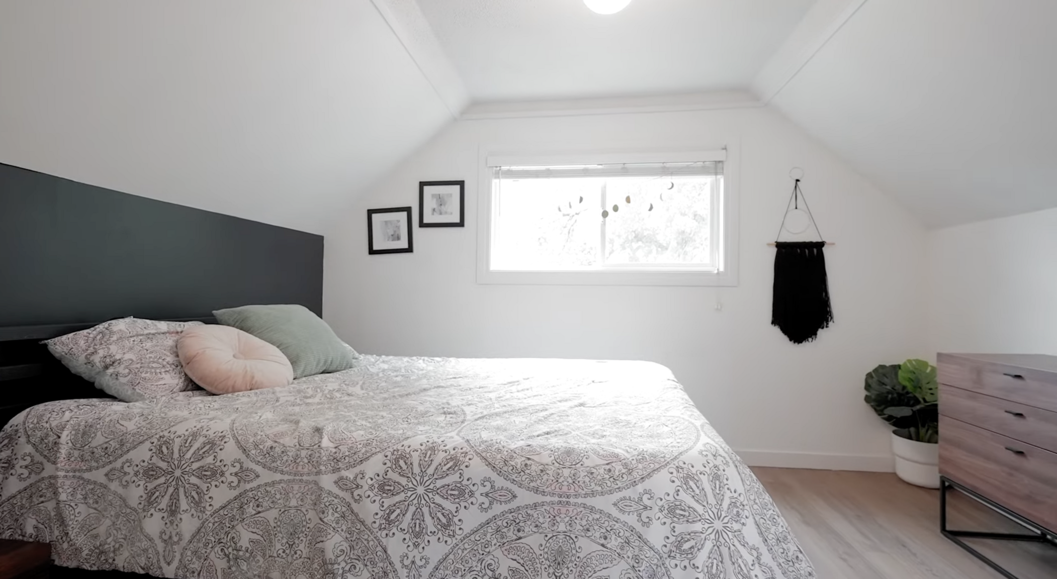 691 Jackson Ave - Photo 32