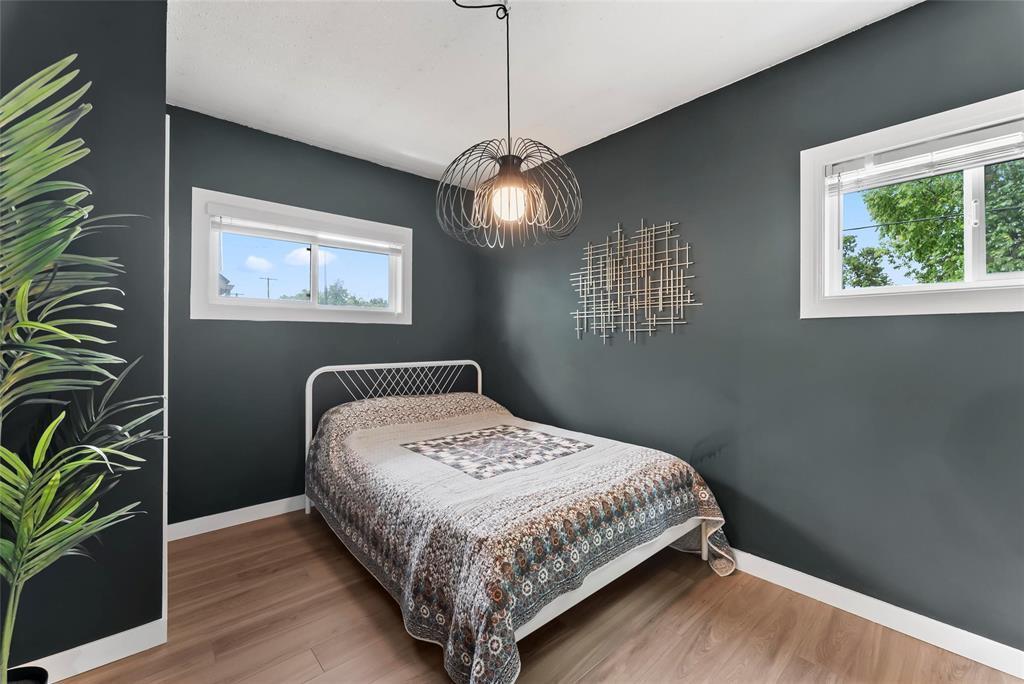 691 Jackson Ave - Photo 22