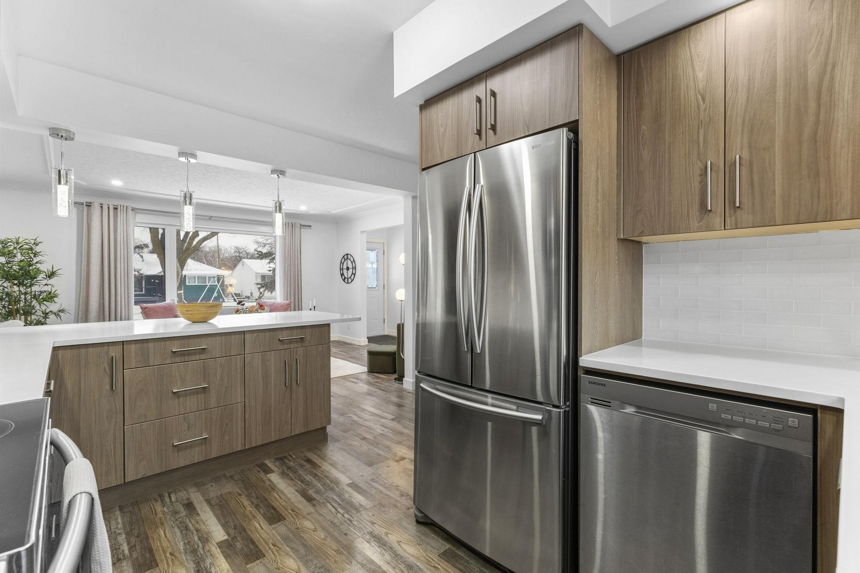 639 Brock Street - Photo 22