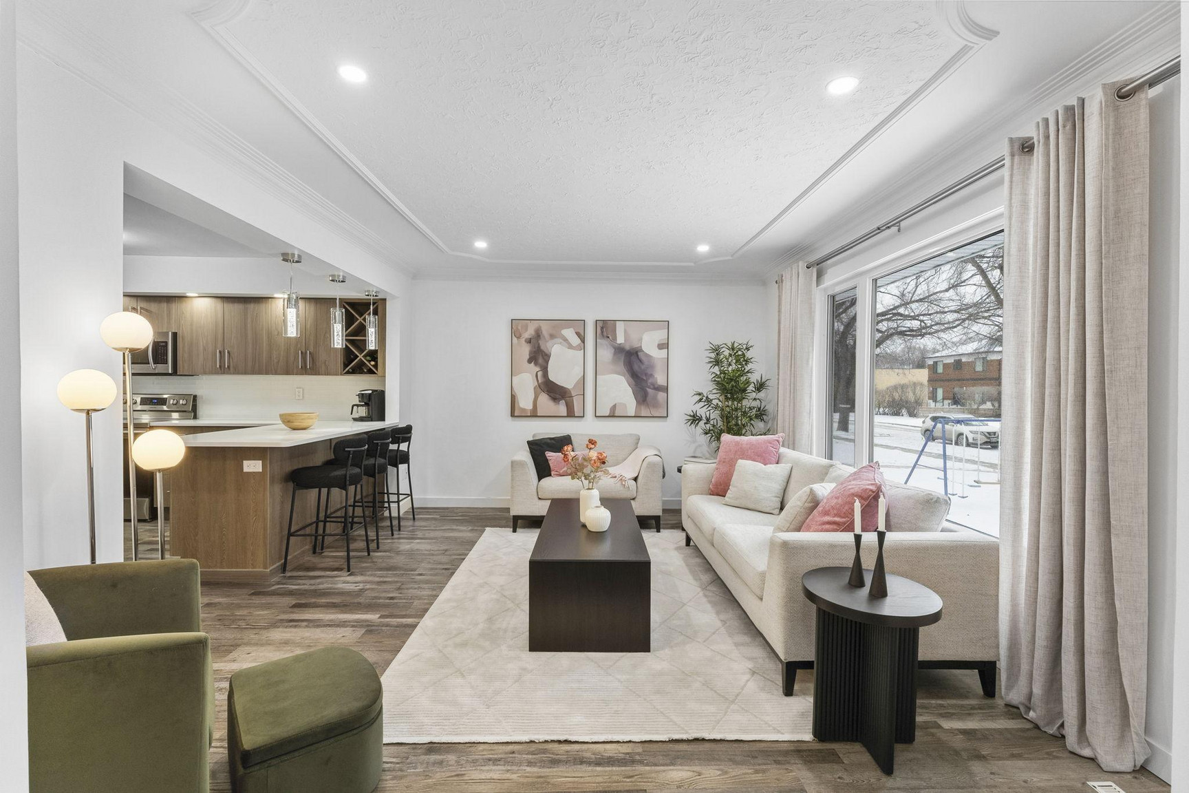 639 Brock Street - Photo 8