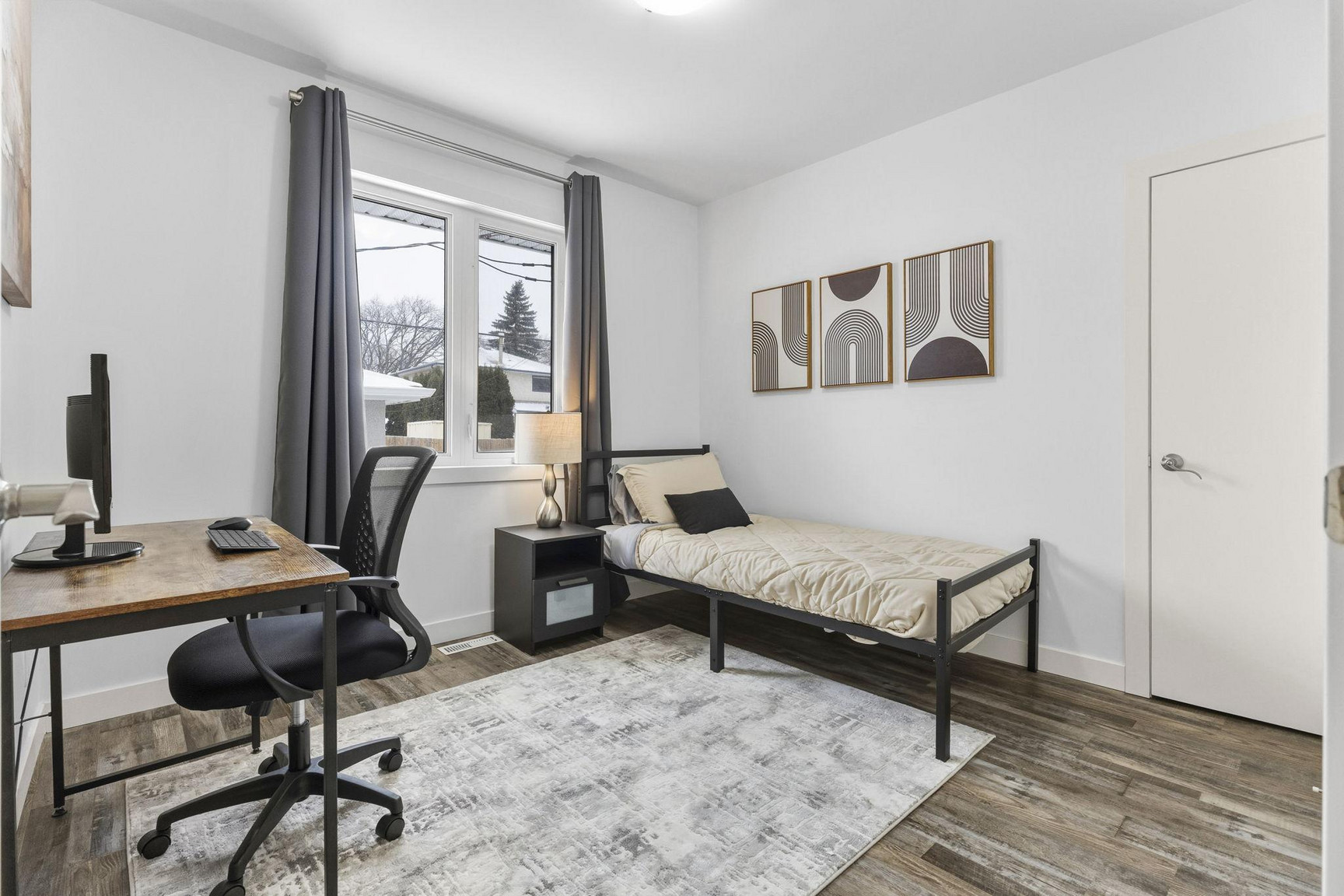 639 Brock Street - Photo 36