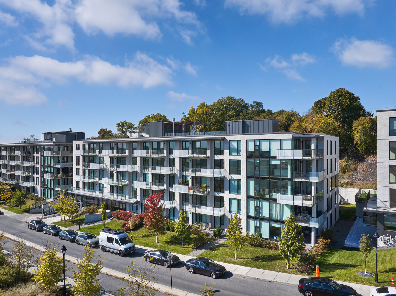 Bellevue MTL Phase 2 - Photo 44