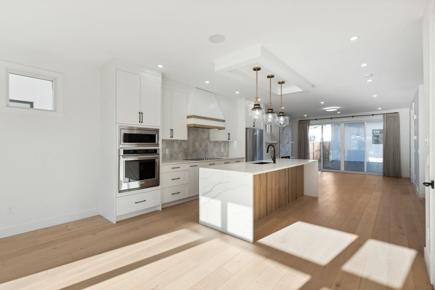 33 Harvard Street NW, Calgary - Upper - Photo 4