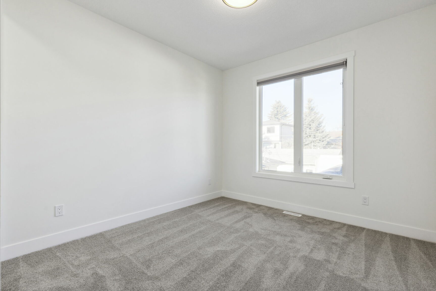 33 Harvard Street NW, Calgary - Upper - Photo 14