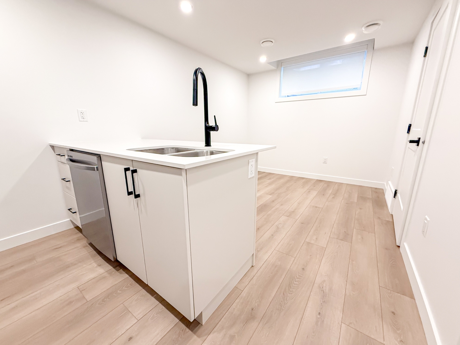 12407 122 Avenue NW, Edmonton - Lower - Photo 10