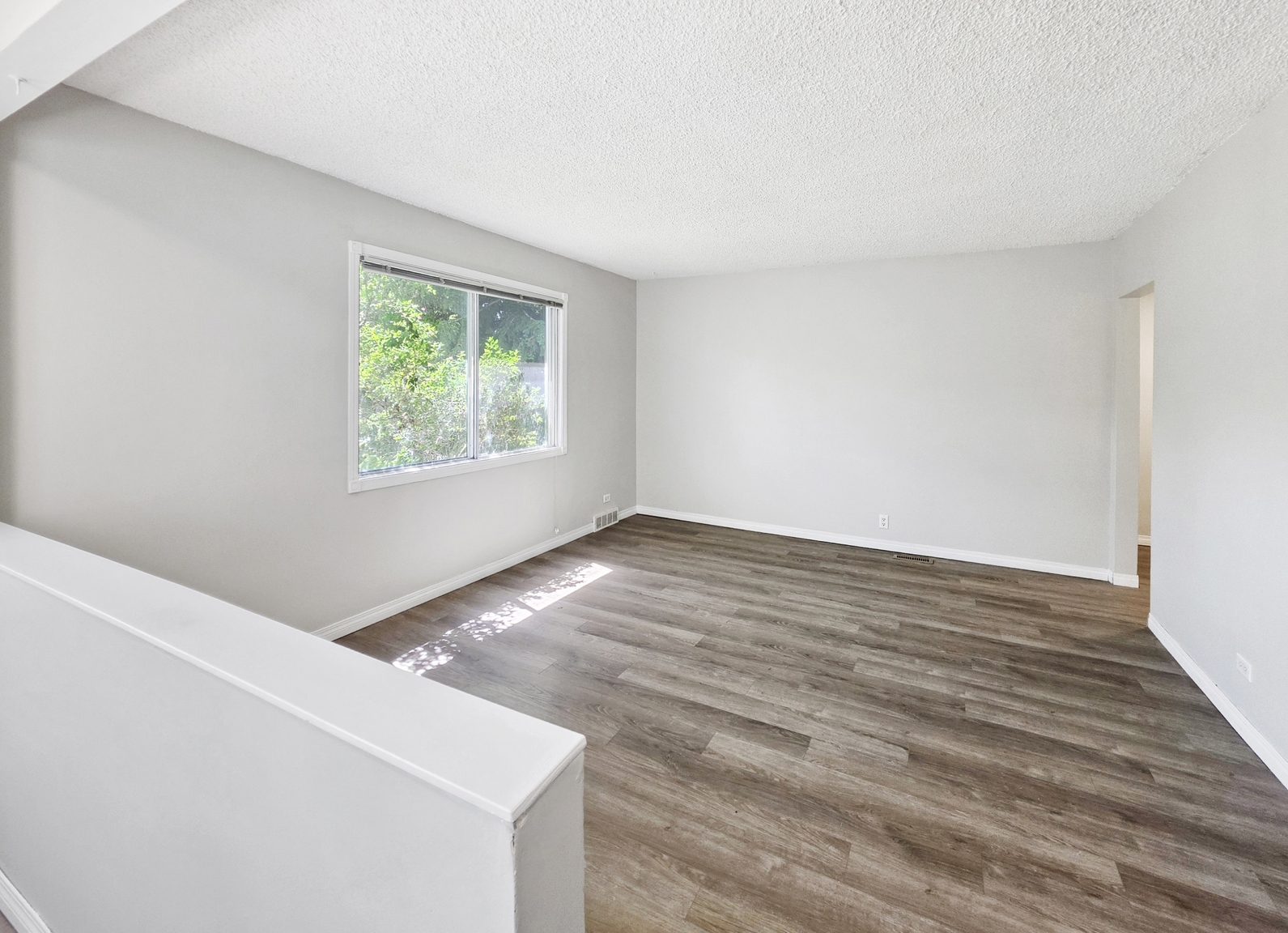 424 32 Avenue NW, Calgary, AB - Upper - Photo 8