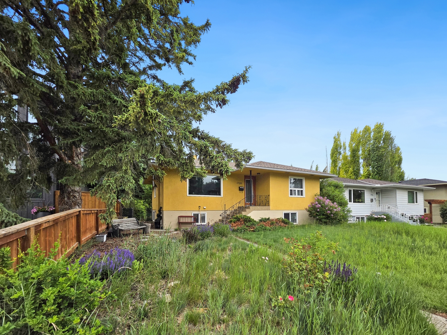 1720 13 Avenue NW, Calgary, AB - NA - Photo 4